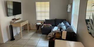 13 South Palmway Avenue - A Gallery 3