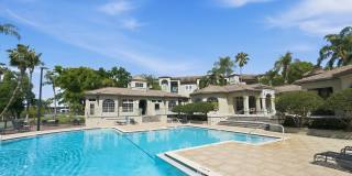 Spacious 1BR/1BA Harbour Island Condo with 2 Car Garage in Gated Island Place Gallery 25