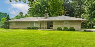8071 Allisonville Road Gallery 1