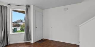 Monroe End Unit Townhome Unit A Gallery 10