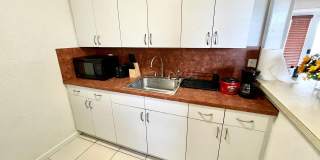 711 NE 14 Street unit: Studio Gallery 8