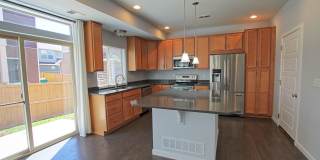 5 bed 3.5 bath home in the Meadows Gallery 3