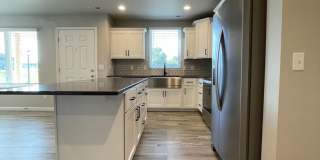Luxury Townhome Living in South Bismarck location! Gallery 24