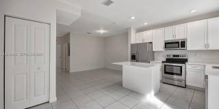1857 SE 26th Ter Gallery 14