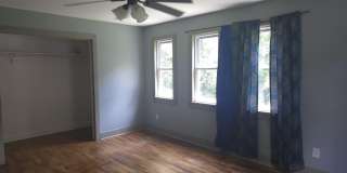 205 Morrison Avenue Gallery 13