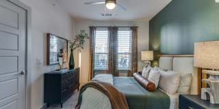 Rylan at Gateway Gallery 9