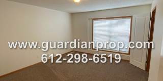 Townhouse Available October 1, High Ceilings, Open Floor Plan, Lower Family Room w/Fireplace, Balcony Townhouse Available October 1, High Ceilings, Open Floor Plan, Lower Family Room w/Fireplace, Balcony Gallery 11