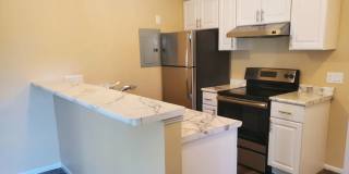 Summit Hill Apartments Gallery 1