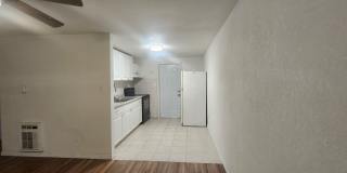 Charming 2 bedroom, 1 Bath Gallery 4