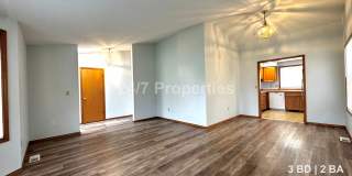 Updated 3BD | 2BA Home with Garage & Large Deck - Hillsboro Gallery 4