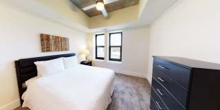 300 East LaSalle Gallery 26