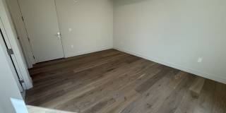 505 S Barrington Ave unit: 106 Gallery 22