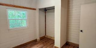 Charming NE Cottage! Gallery 30