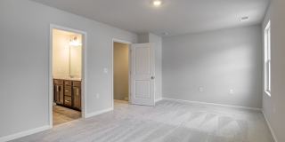 Stunning 3/3.5 Townhome in SE Raleigh Gallery 28