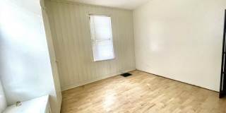 128 Franklin Street Gallery 13