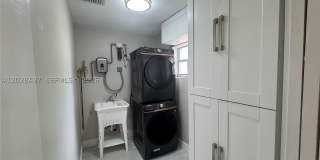 919 NE 4th Ct Gallery 20
