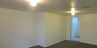 1456 E Elm Street Gallery 28