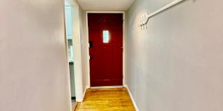 Great home available NOW Gallery 10