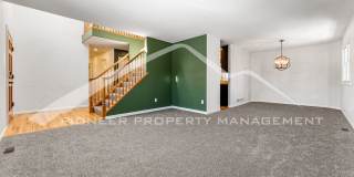 Beautiful Home with Fenced Back Yard and Cozy Fireplace Gallery 5