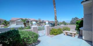 Sun City Anthem!! 55 & Older!! Single Story!! Private Pool!! Strip Views!! 3 bedrooms and 3 car Garage!! Gallery 9