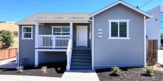 Charming 2 Bedroom Home for Rent in Martinez! Gallery 3