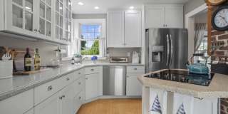 22 School St (Mystic) Gallery 16