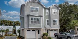 1817 Bungalow Row Gallery 1