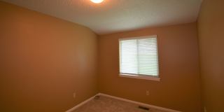 Townhome - 2 bedrooms, 1 bathroom & 1 car garage - NO A/C! NO PETS ALLOWED! Gallery 19