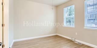Stunning 4-Bedroom Townhouse with Dual Master Suites and Convenient 2-Car Garage in Hillsboro! Gallery 6