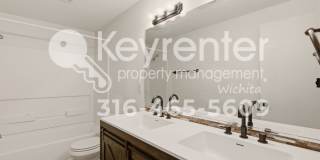 Beautiful 4 bed/3 bath in Andover School District! Gallery 18