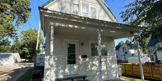 2 Bedroom House $700 Gallery 1