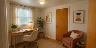 3bd/1.5ba with yard and garage next to Shoreline Light Rail station! Gallery 6