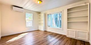 1BD/1BA - Beautifully Updated Willow Glen Home with Mini-Splits, New Bath & Private Patio Gallery 8