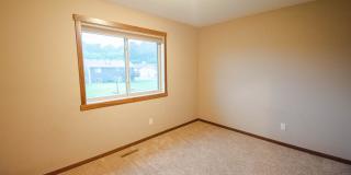 Beautiful and Spacious 4 Bedroom 3 Bath Available For Rent! Gallery 7