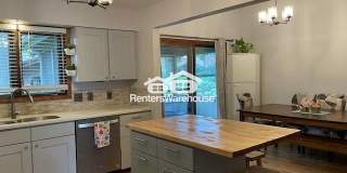 536 Lake Cove Court Gallery 3