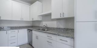 Pet friendly 3 Bedroom Townhome in Washington! Gallery 23
