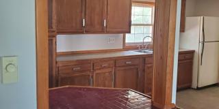 3 bdrm Bungalow House For Rent!!! Gallery 1
