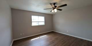 3/2/1 with Formal Dining Room/ Fridge  /Covered Back Patio / No carpet / Fenced in Yard / CISD Gallery 23