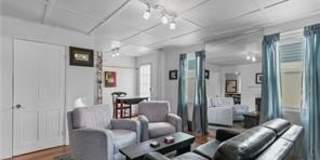 14 Dearborn Street Gallery 1