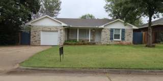 2436 Huntleigh Dr Gallery 1