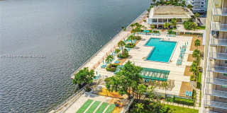 300 Bayview Dr Gallery 33