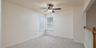 30 PEMBROKE LN Gallery 13