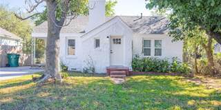 Charming 2 Bedroom Home with Modern Updates and Beautiful Park Views Gallery 1