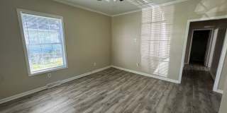 MOVE-IN READY! Gallery 3