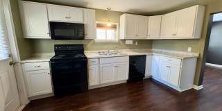 4 Bedroom 2 Bathroom in Harrisburg! Gallery 11