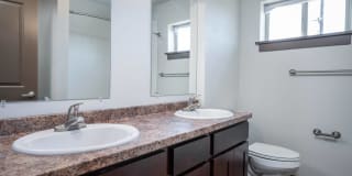 Spruce Park Apartments Gallery 16