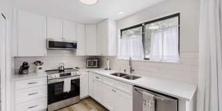 Updated 2 Bedroom Townhouse in Thornton Updated 2 Bedroom Townhouse in Thornton Gallery 10