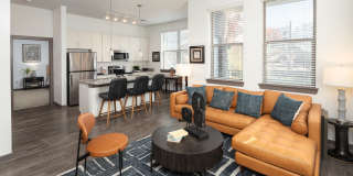 550 Northridge Gallery 3