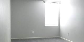 Beautiful end condo in great Powell location!! Gallery 26