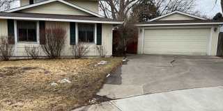 Comfortable Fort Collins Living with Great Outdoor Space Gallery 1